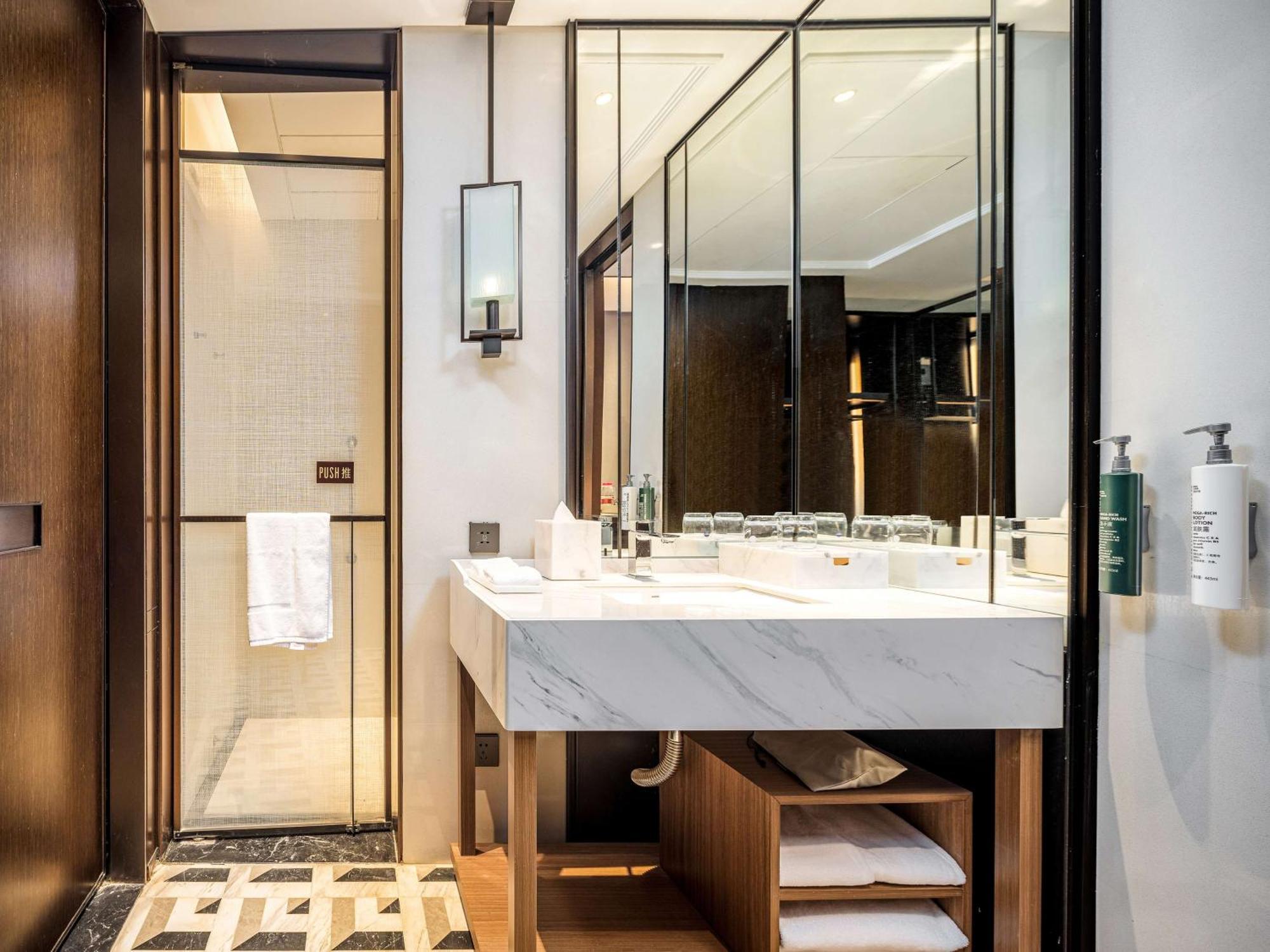 Hilton Garden Inn Beijing Guomao 외부 사진